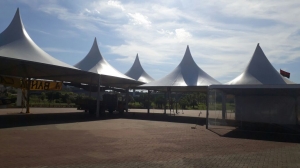 TENDA CHAPEU DE BRUXA 10X10 BRANCA